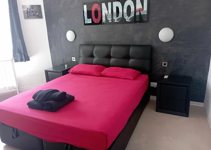 Cosy,central,modern Gem Апартаменты